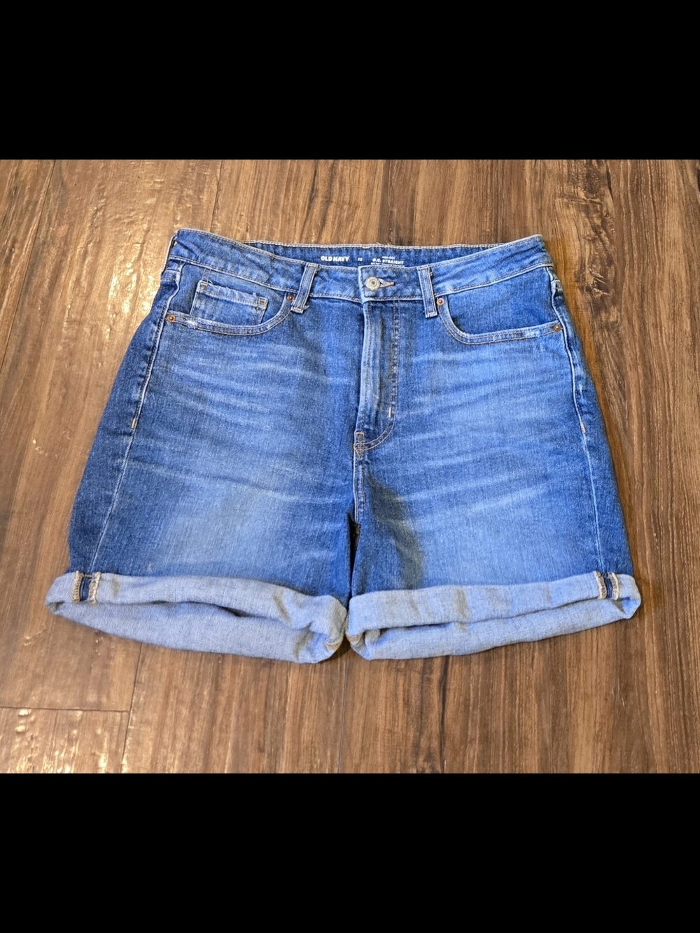 Old Navy Women's Flattering Denim Rolled Hem Shorts